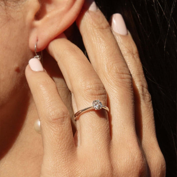 Contemporary Brilliant Diamond Solitaire Ring 14 Carat White Gold