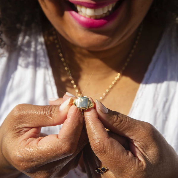 ERI DONE Jared Circa 1980s Diamond Signet Ring 9ct Gold Imperial Jewellery