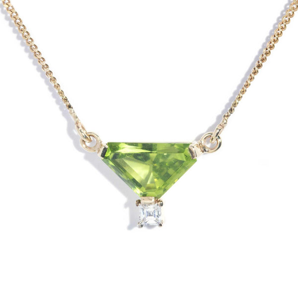 Vintage Circa 1990s Peridot & Diamond Necklet 9 Carat Yellow Gold