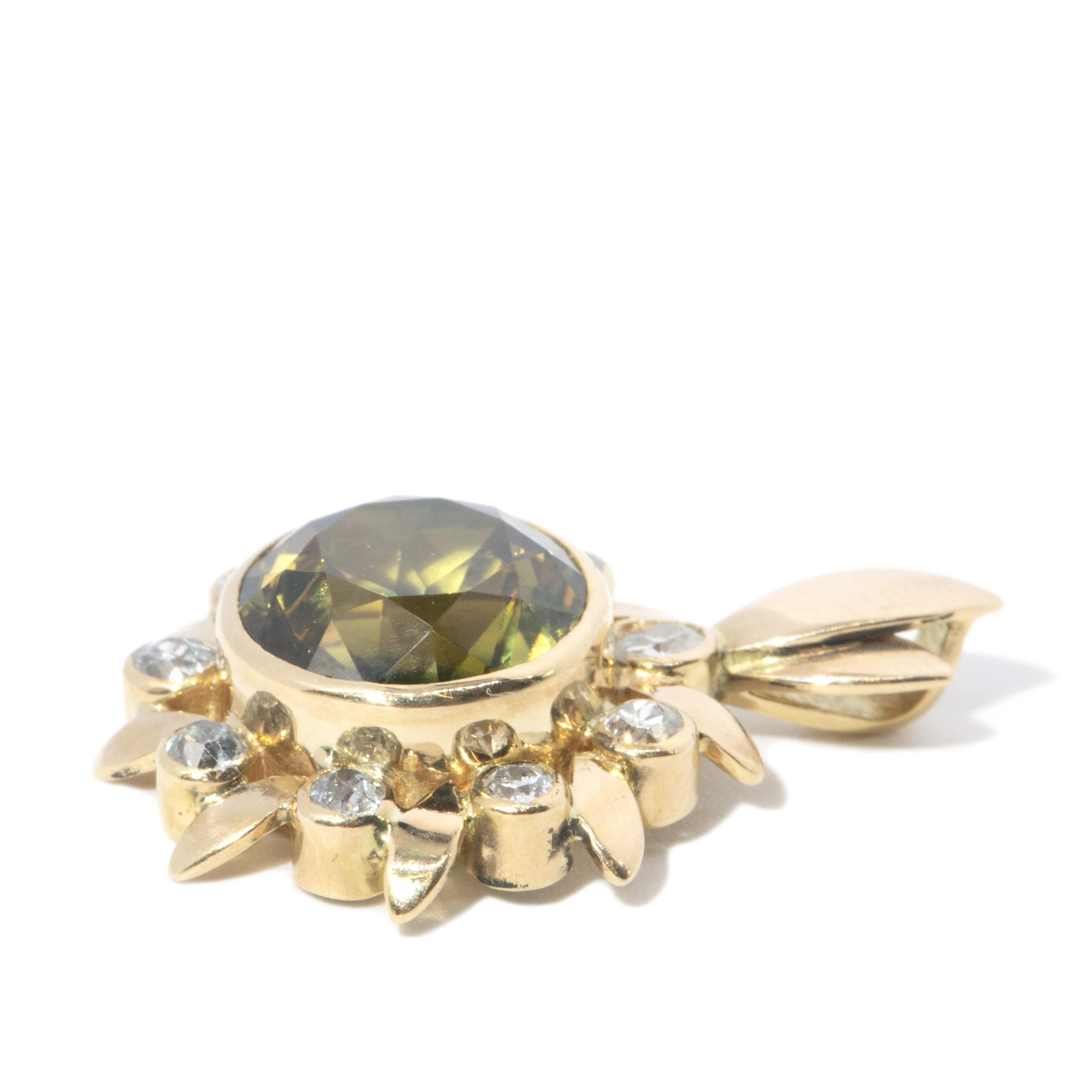 Vintage 1960s 4.65ct Parti Sapphire & Diamond Sunflower Pendant 18 Carat Gold