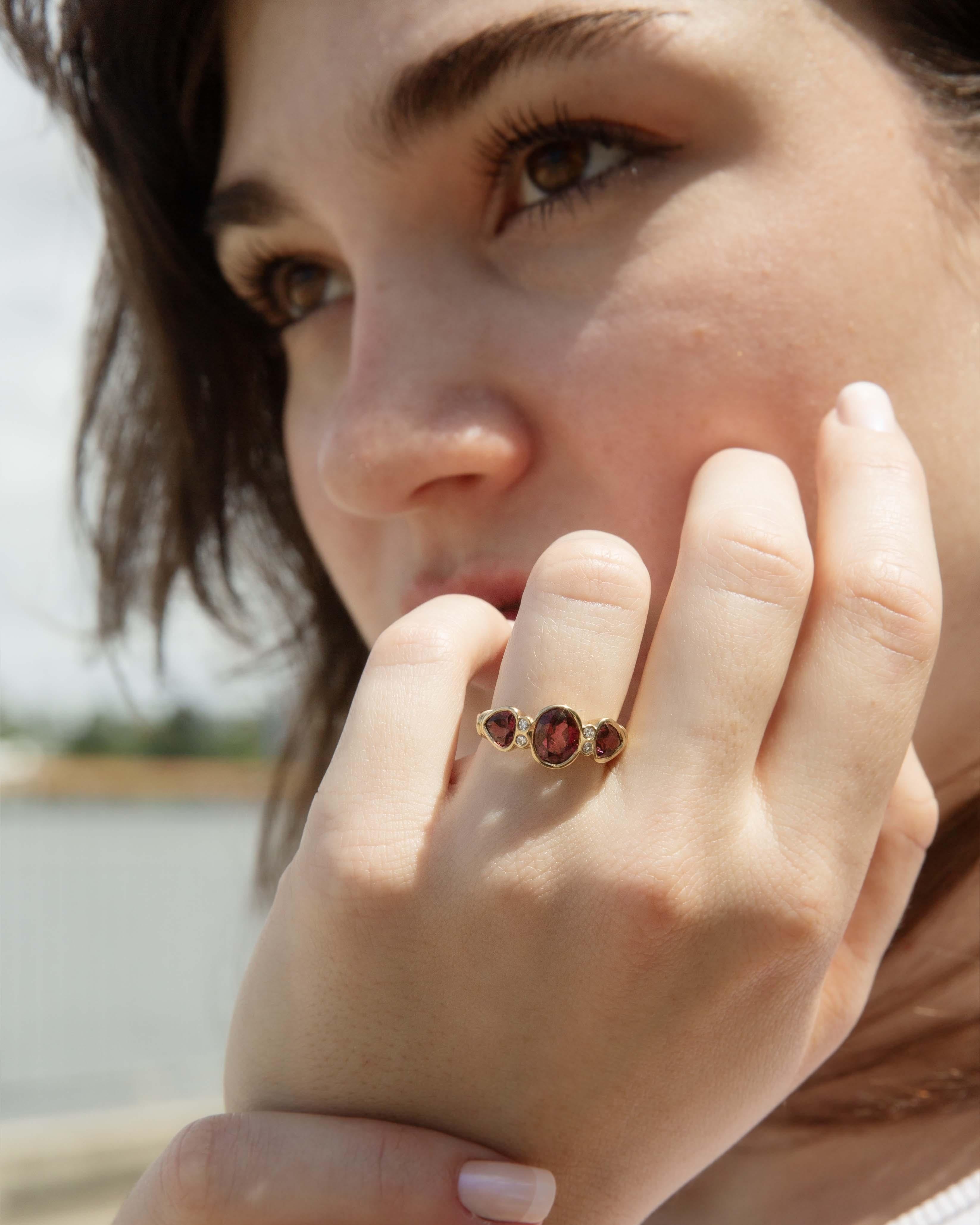 Vintage Circa 1990s Rhodolite Garnet & Diamond Ring 9 Carat Yellow Gold