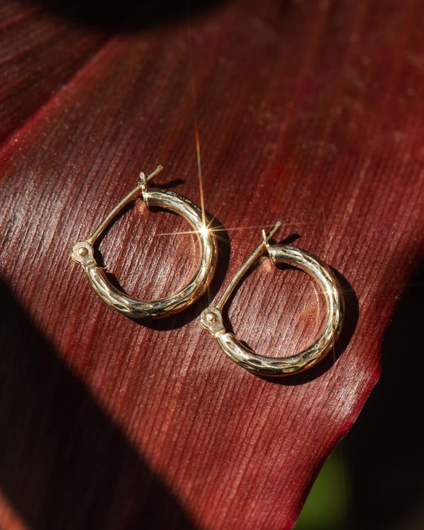 Vintage 1980s Three Quarter Textured Hoop Earrings 9 Carat Gold