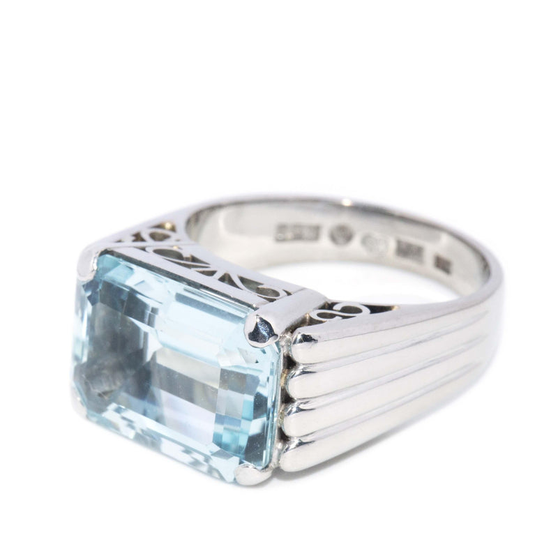 Contemporary Emerald Cut Aquamarine Filigree Ring 18 Carat White Gold