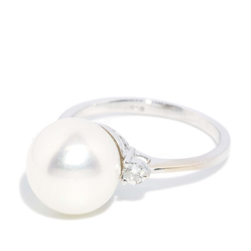 Contemporary Pearl & Diamond Ring 18 Carat White Gold