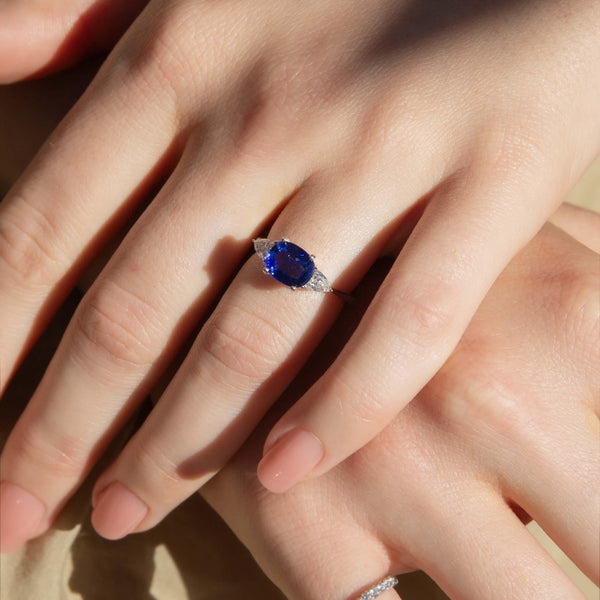 Contemporary Sapphire & Diamond Trilogy Ring 18 Carat White Gold