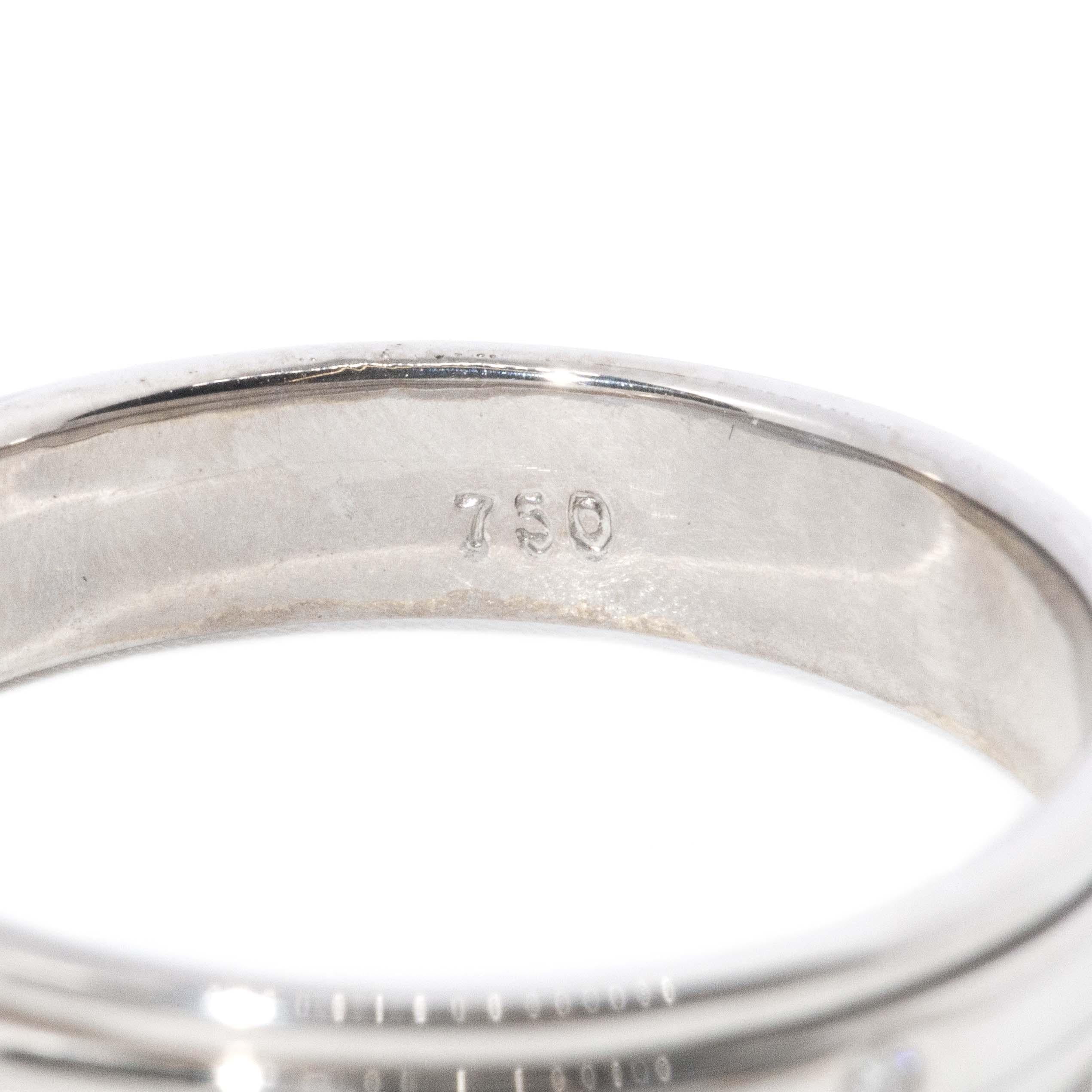 Contemporary Hammer Set Spinning Diamond Band 18 Carat White Gold CHECK SIZE