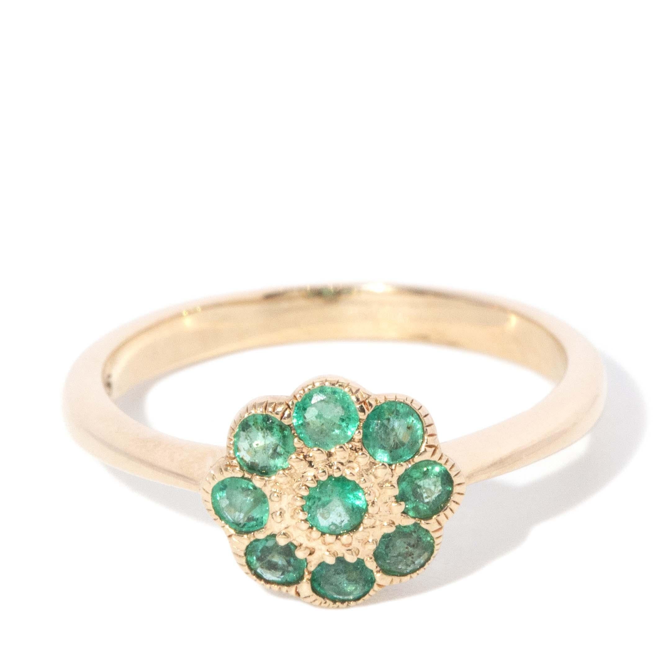 Vintage Circa 1990s Emerald Flower Cluster Ring 9 Carat Gold (OB)