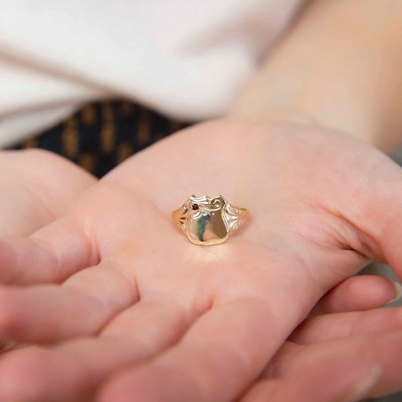 Bowie 1980s Garnet Signet Ring 9ct Gold Rings Imperial Jewellery 