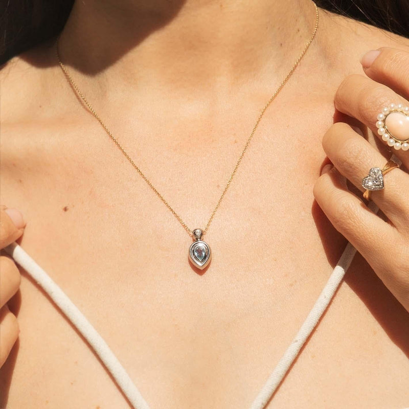 Contemporary Aquamarine & Diamond Pendant 14 Carat White Gold