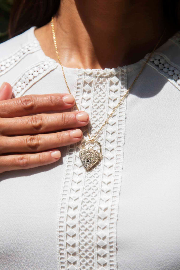 Calpurnia 1960s Heart Padlock Pendant & Chain 9ct Gold Pendants/Necklaces Imperial Jewellery 