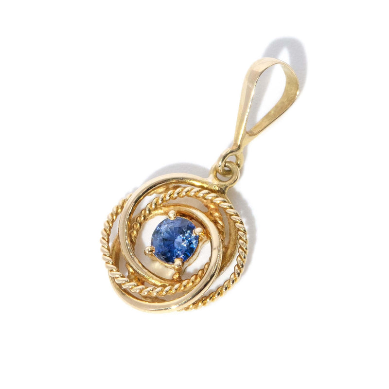 Contemporary Open Pattern Blue Sapphire Flower Pendant 14 Carat Yellow Gold