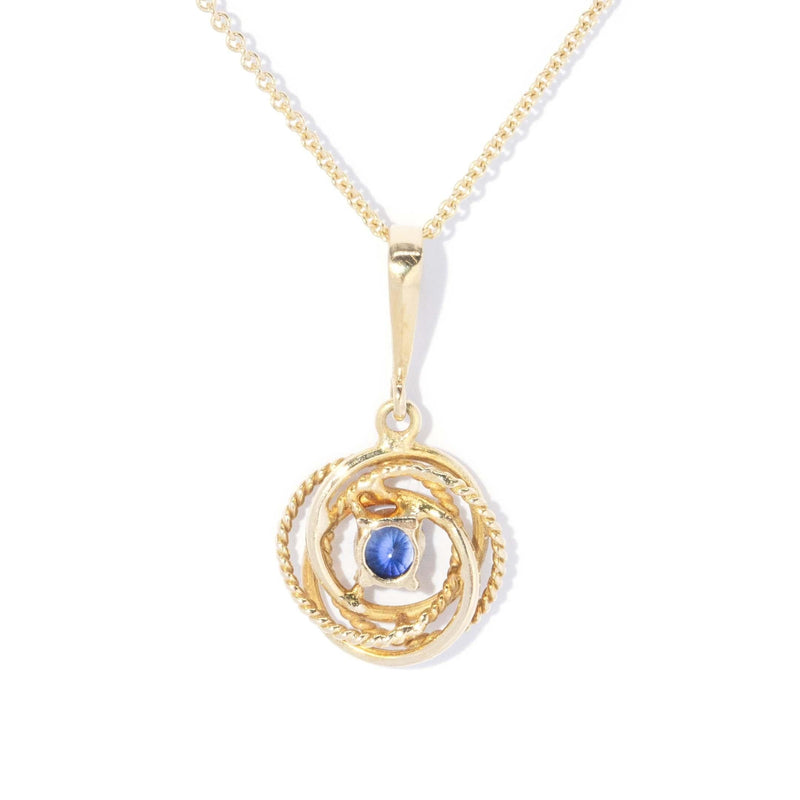 Contemporary Open Pattern Blue Sapphire Flower Pendant 14 Carat Yellow Gold
