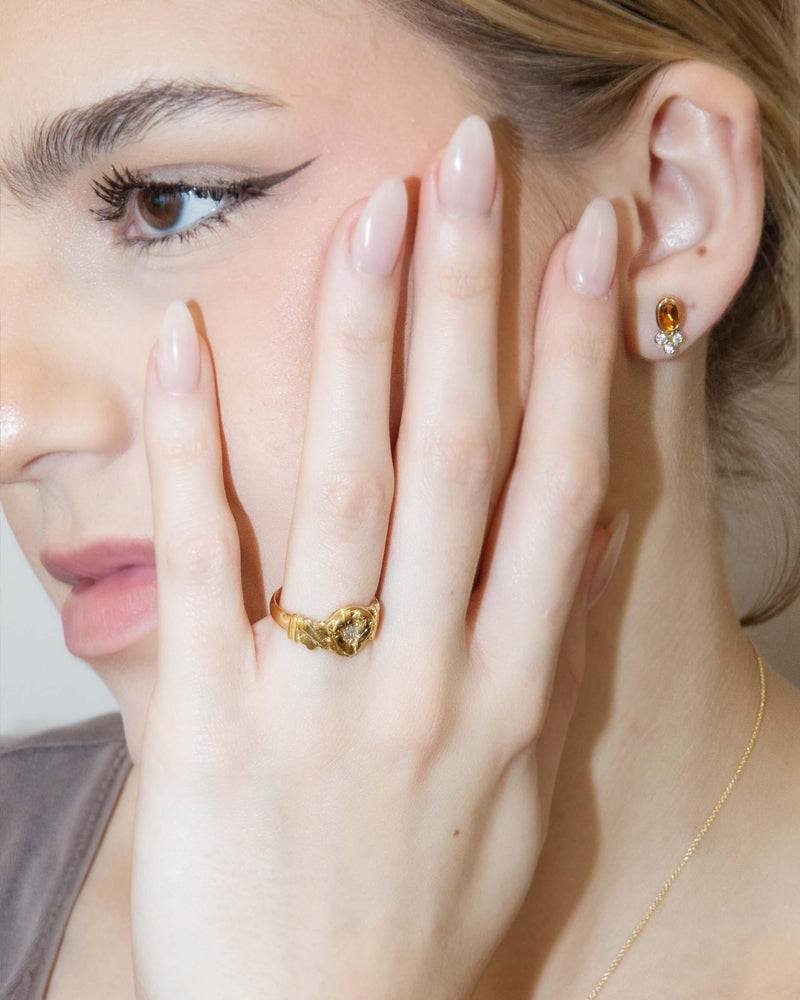 Vintage Circa 1930s Diamond Etched Clover Ring 18 Carat Gold