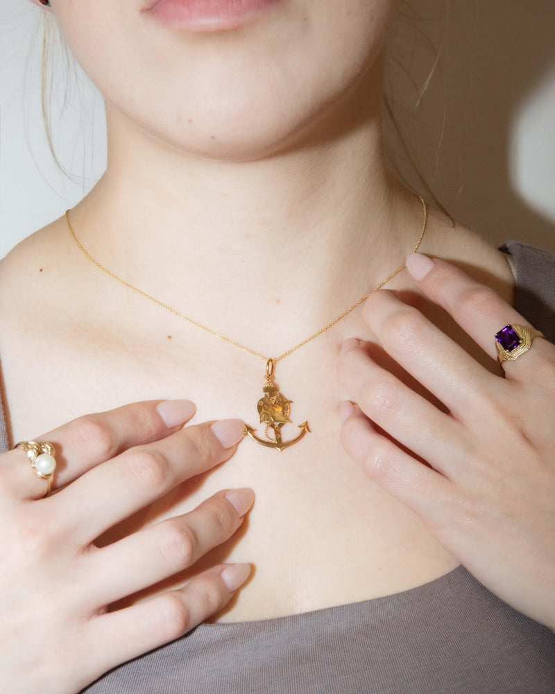 Vintage Circa 1970s Amethyst Beaded Fold Ring 9 Carat Gold