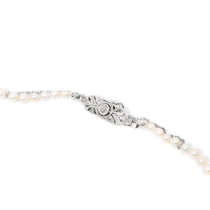 Vintage Circa 1950s Pearl Necklace 18 Carat White Gold