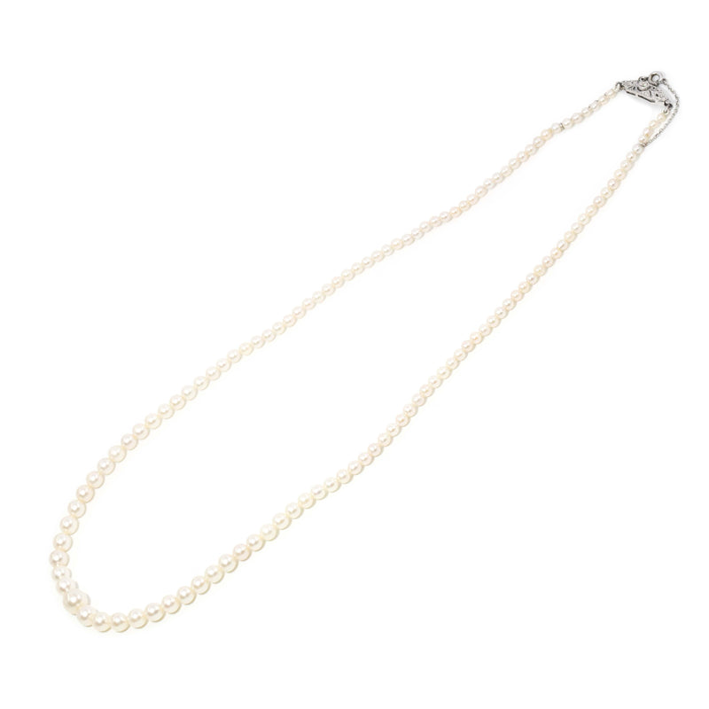 Vintage Circa 1950s Pearl Necklace 18 Carat White Gold