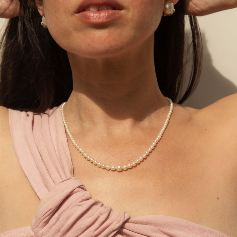 Vintage Circa 1950s Pearl Necklace 18 Carat White Gold