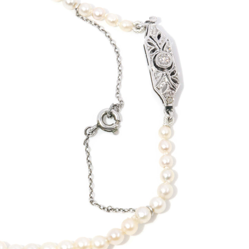 Vintage Circa 1950s Pearl Necklace 18 Carat White Gold