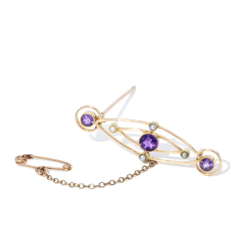 Vintage Circa 1930s Amethyst & Seed Pearl Brooch 15 Carat Gold