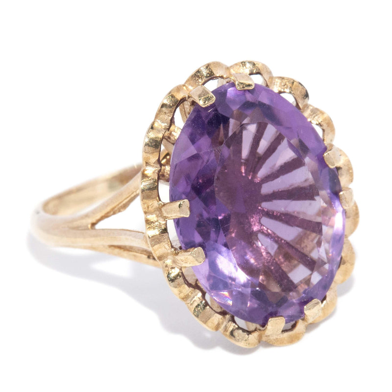 Vintage Circa 1970s Oval Amethyst Cocktail Ring 9 Carat Gold