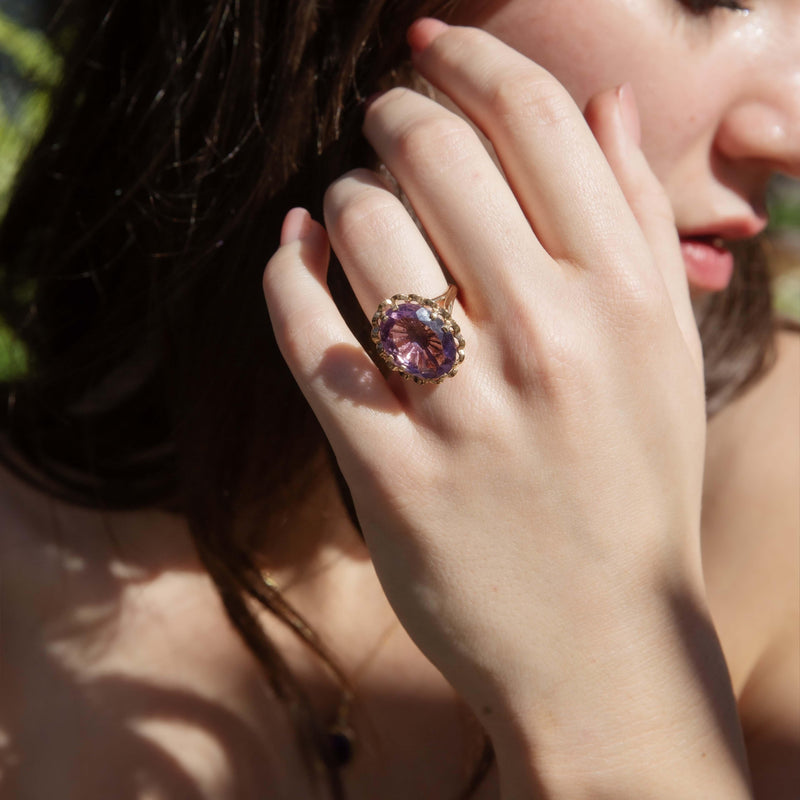 Vintage Circa 1970s Oval Amethyst Cocktail Ring 9 Carat Gold