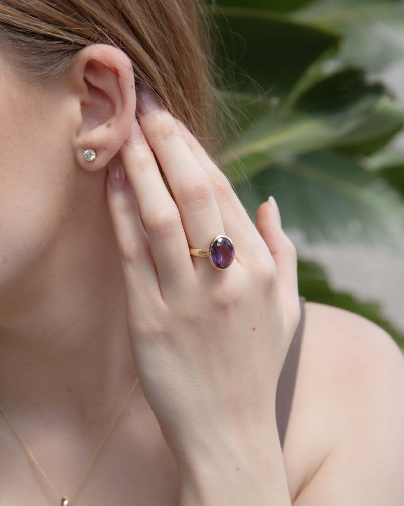 Vintage Circa 1970s Amethyst Cocktail Ring 14 Carat Gold