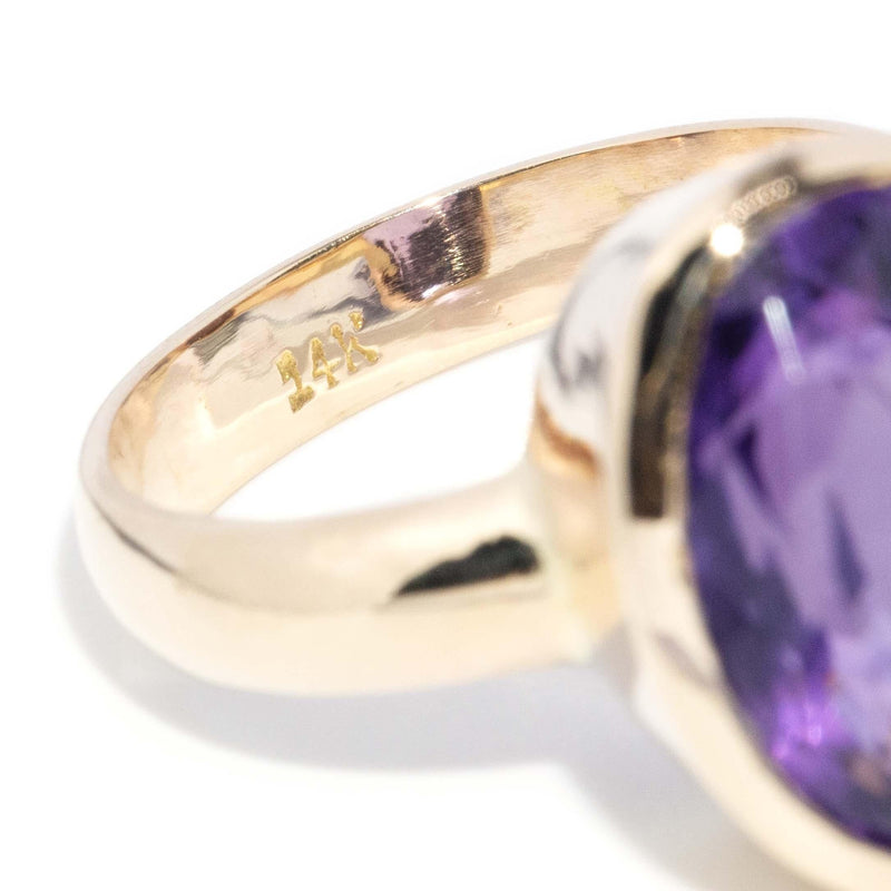 Vintage Circa 1970s Amethyst Cocktail Ring 14 Carat Gold