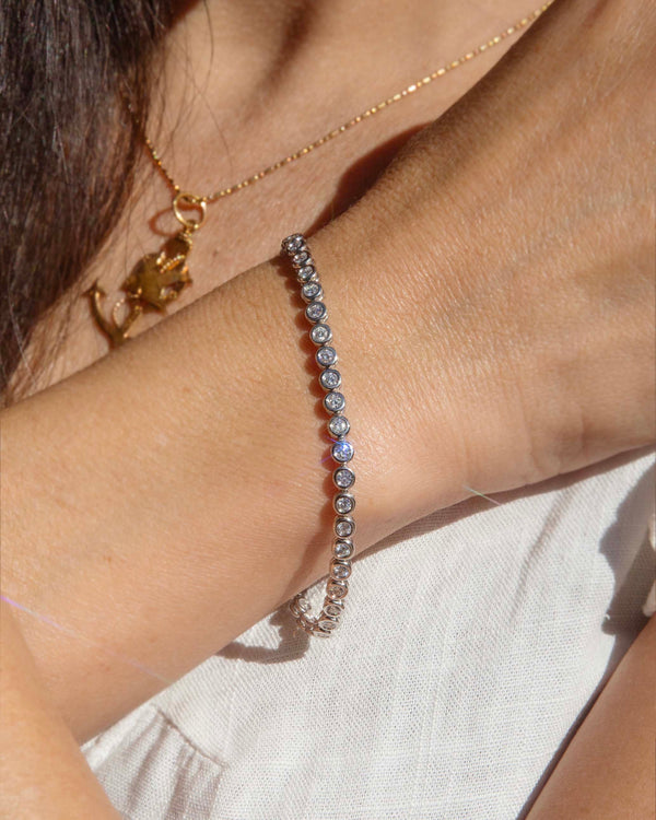 Delilah Contemporary 2.15 Carat Diamond Tennis Link Bracelet 18ct White Gold Bracelets/Bangles Imperial Jewellery 