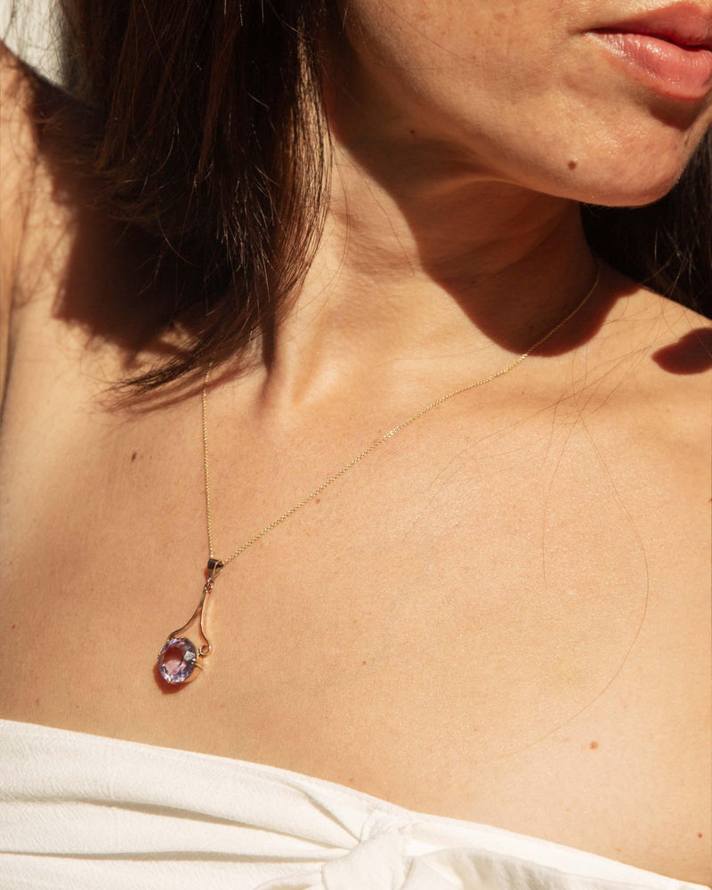Vintage Circa 1960s Amethyst Open Pattern Pendant 9 Carat Gold