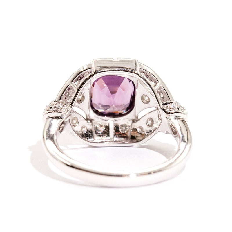 Dolly Spinel & Diamond Ring Ring Imperial Jewellery - Auctions, Antique, Vintage & Estate 