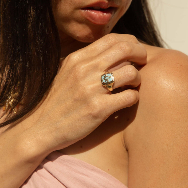 Vintage Circa 1950s Swivel Enamel Signet Ring 9 Carat Gold