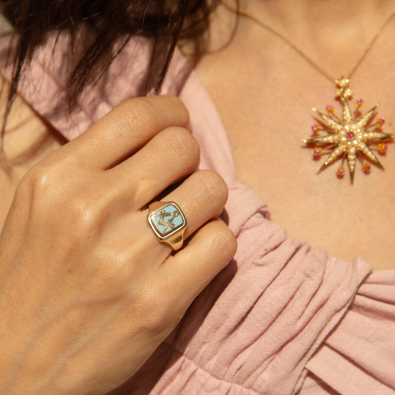 Vintage Circa 1950s Swivel Enamel Signet Ring 9 Carat Gold