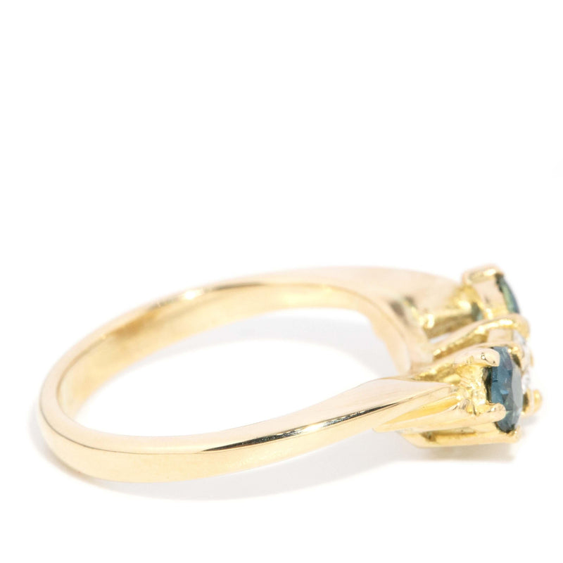 Contemporary Teal Sapphire & Diamond Ring 18 Carat Yellow Gold