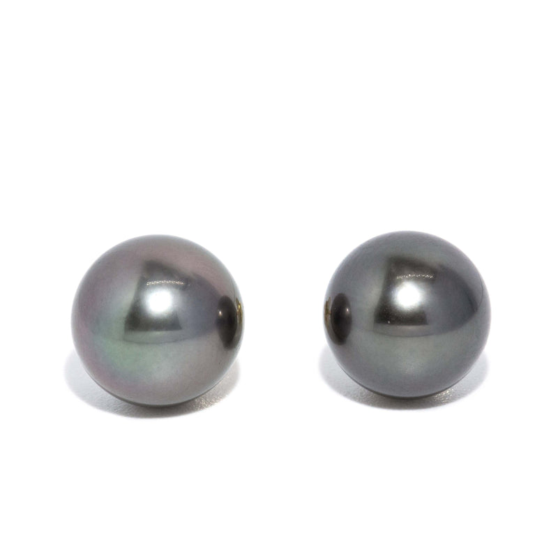 Contemporary Tahitian Pearl Studs 18 Carat Yellow Gold