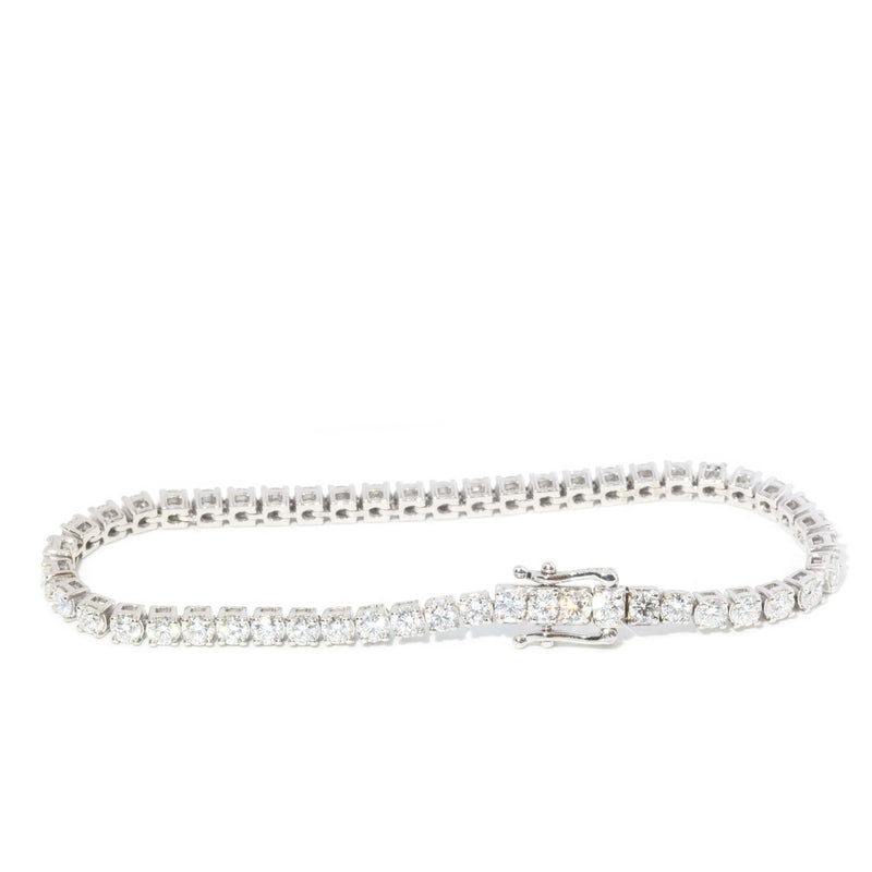 Contemporary 5.10 Carat Diamond Tennis Bracelet 18 Carat White Gold