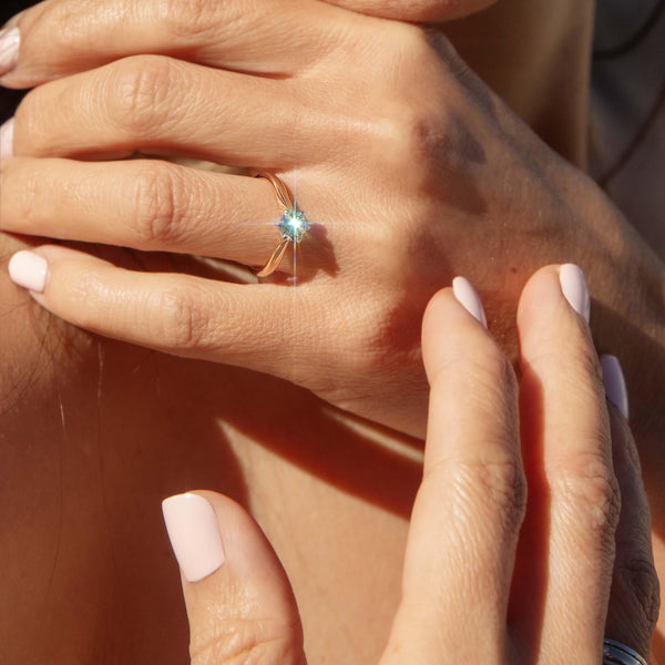 Contemporary Brilliant Diamond Solitaire Ring 18 Carat Yellow Gold