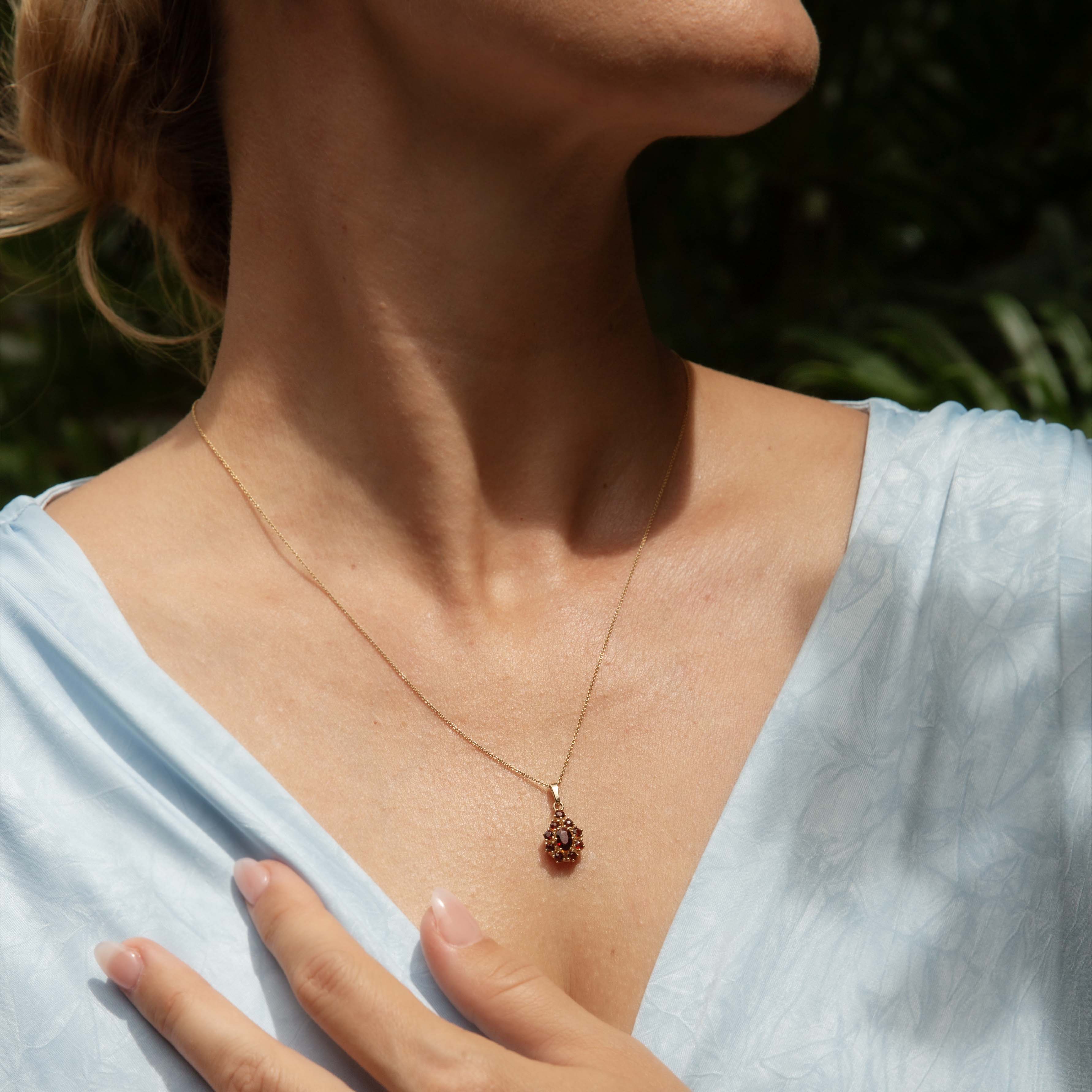 Fiore 1980s Garnet Flower Pendant 9ct Gold Pendants/Necklaces Imperial Jewellery 