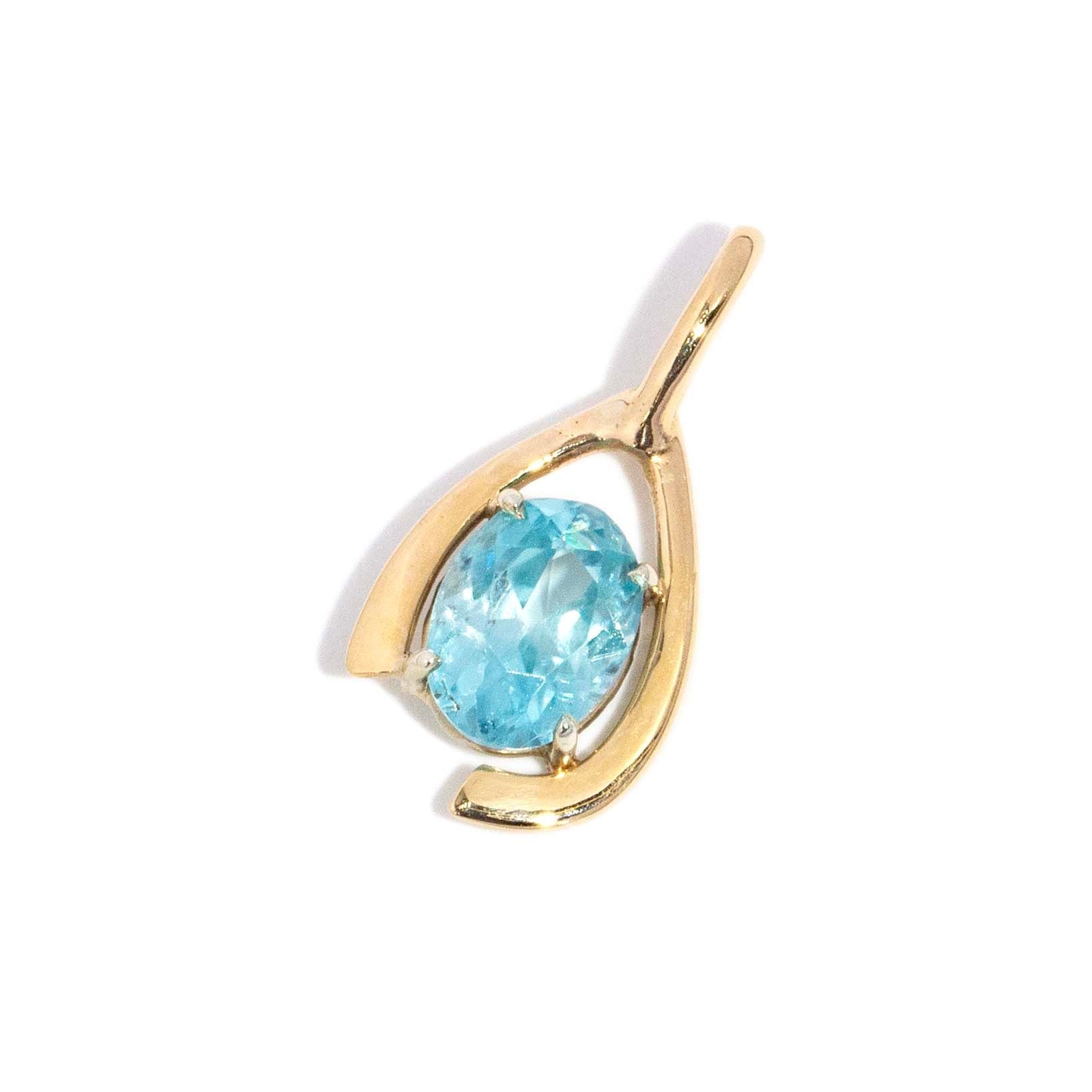 Franca 1980s Blue Zircon Open Pattern Pendant 9ct gold Pendants/Necklaces Imperial Jewellery 