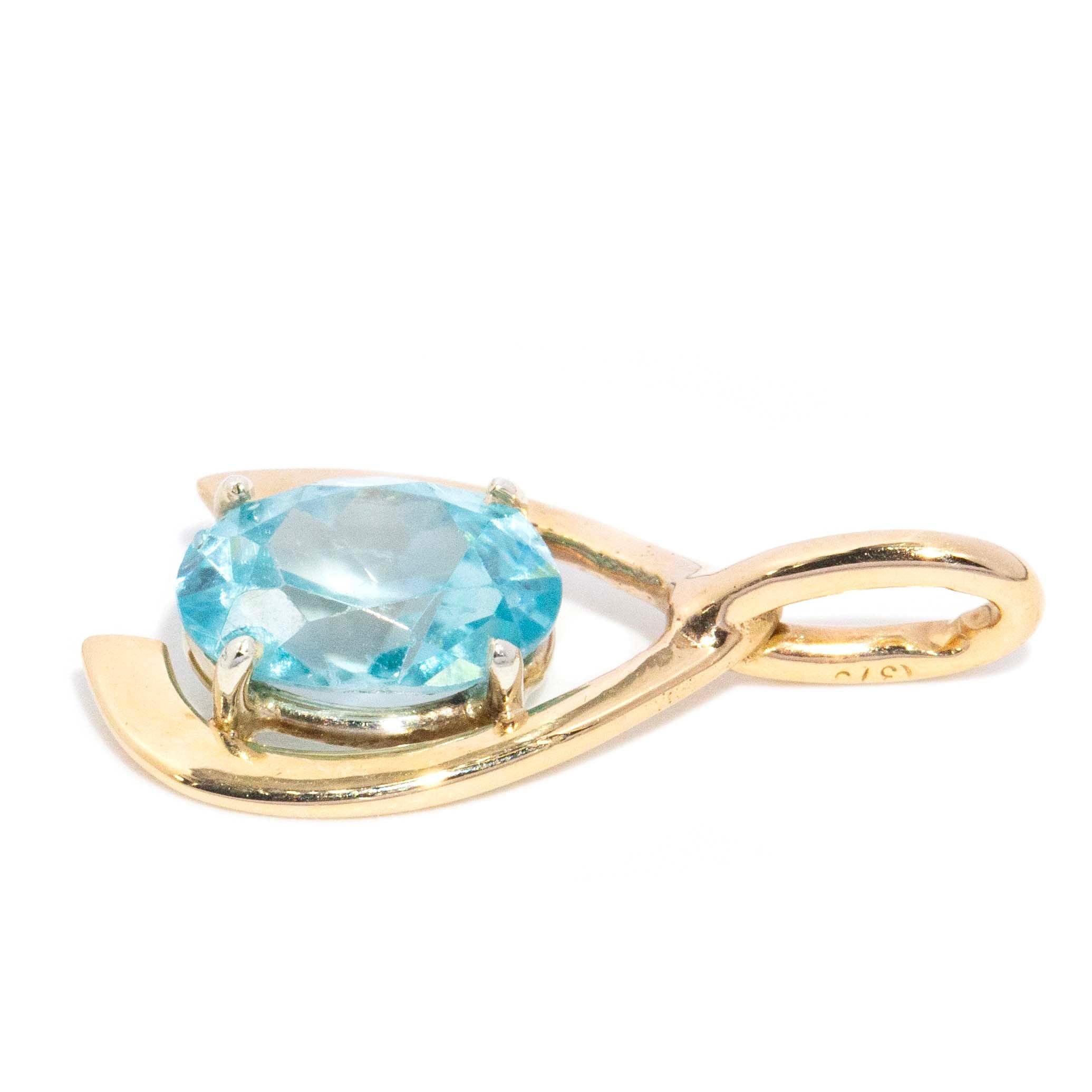 Franca 1980s Blue Zircon Open Pattern Pendant 9ct gold Pendants/Necklaces Imperial Jewellery 