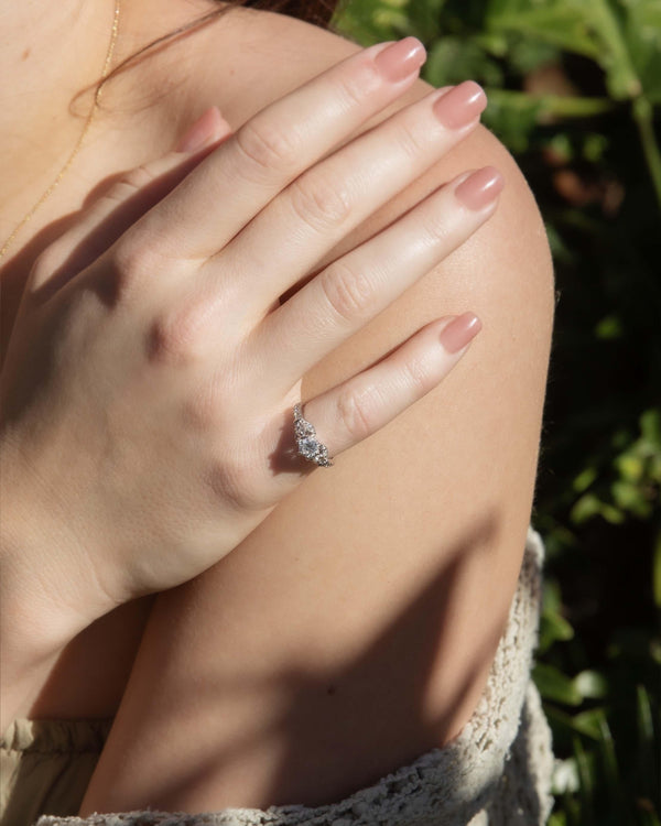 Antique 1920s Diamond Ring Platinum & 18 Carat White Gold