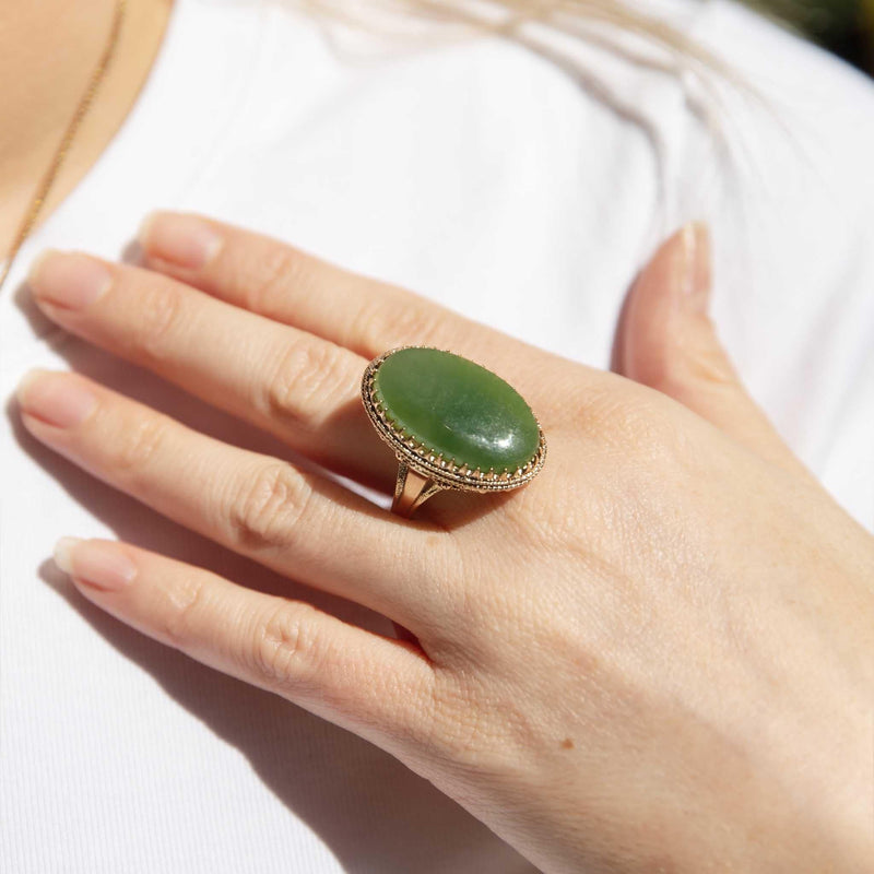 Gwen 1980s Nephrite Jade Cabochon Ring 9ct Gold