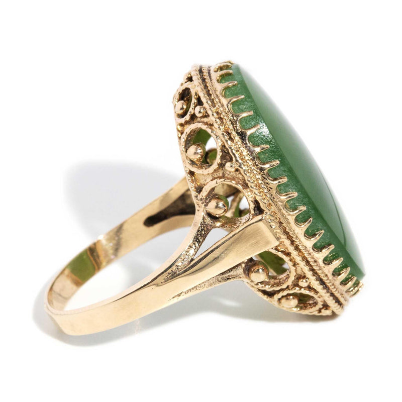 Gwen 1980s Nephrite Jade Cabochon Ring 9ct Gold