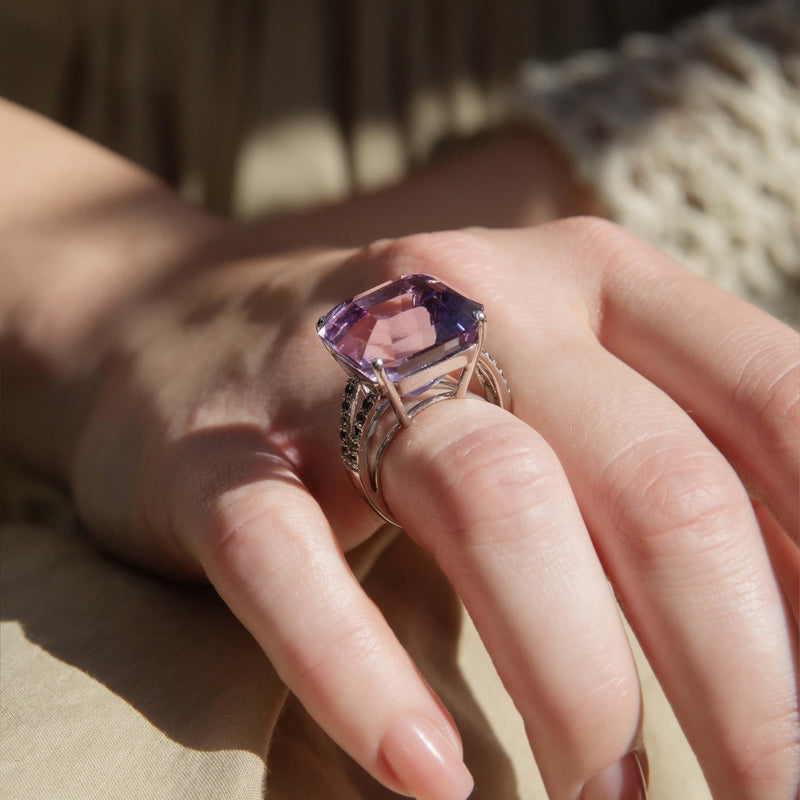 Vintage Circa 1990s Amethyst & Diamond Ring 18 Carat White Gold