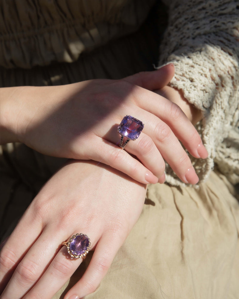 Vintage Circa 1990s Amethyst & Diamond Ring 18 Carat White Gold