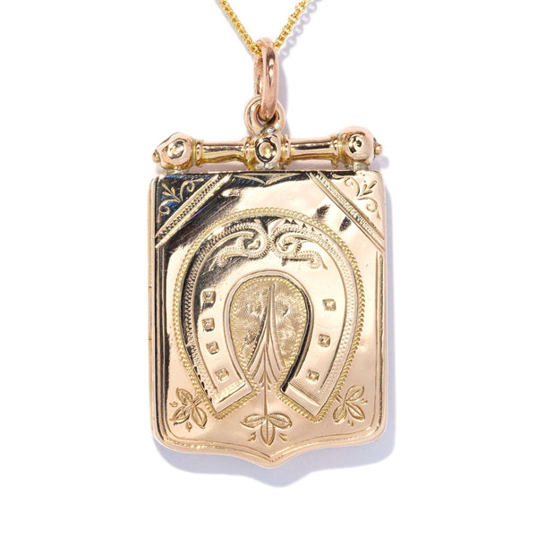 Hollis Antique Horse Shoe Engraved Locket 9ct Gold Pendants/Necklaces Imperial Jewellery 