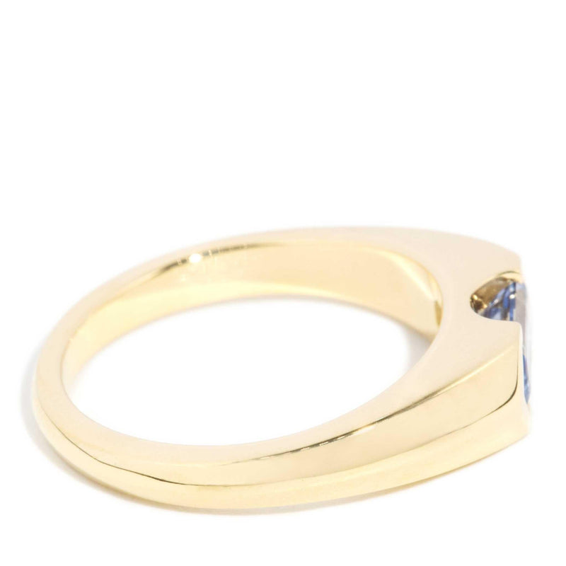 Jacinthe 0.78ct Blue Sapphire Knife Edge Ring 18ct Gold