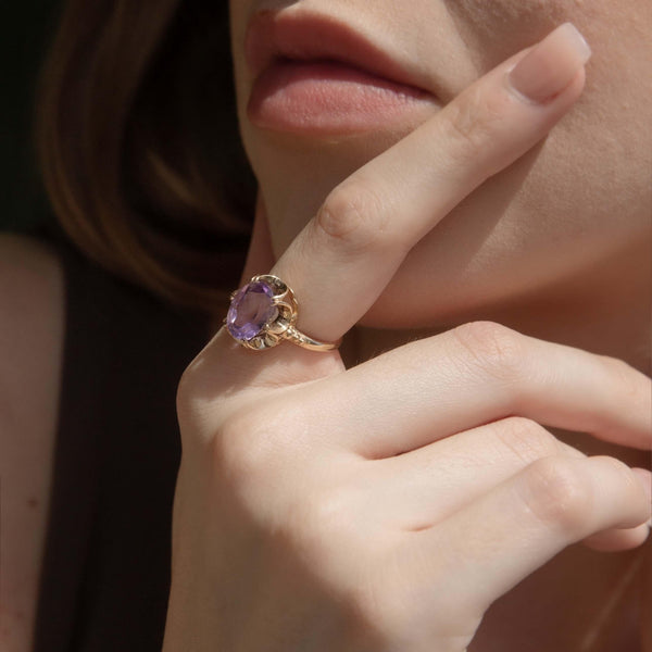 Vintage Circa 1970s Amethyst Ring 9 Carat Yellow Gold