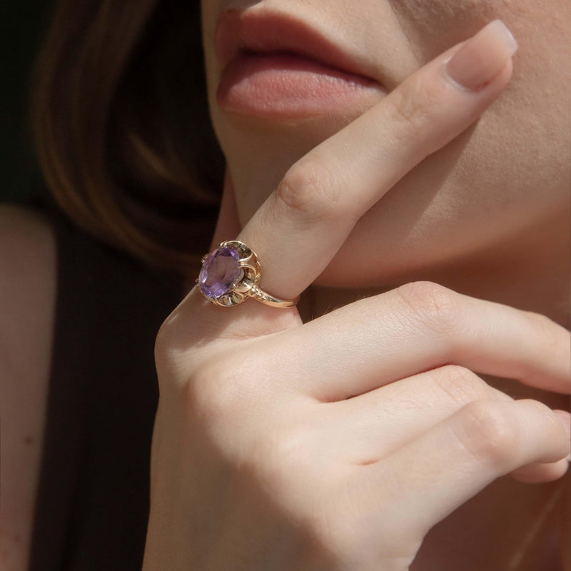 Vintage Circa 1970s Amethyst Ring 9 Carat Yellow Gold