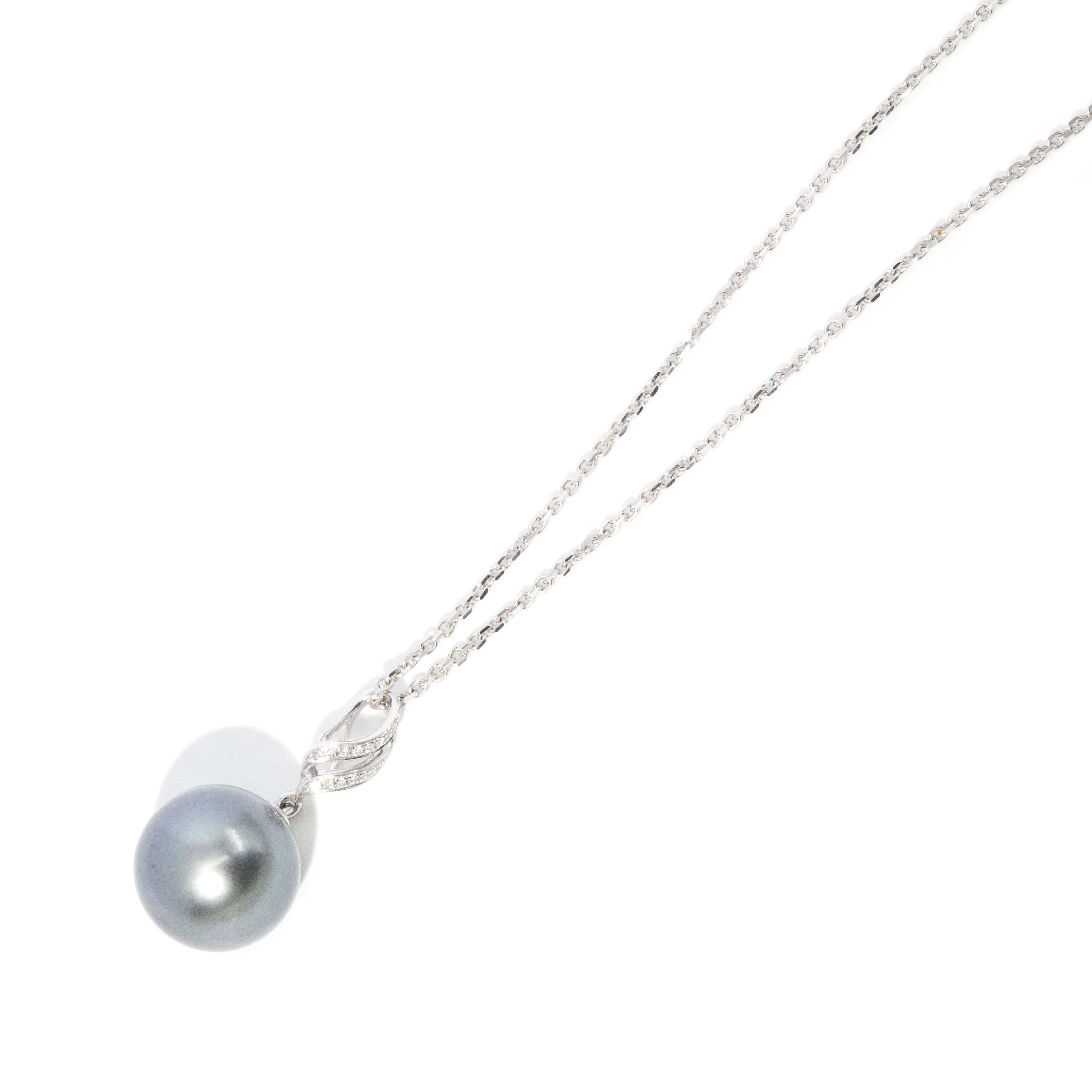 Contemporary Tahitian Pearl & Diamond Pendant & Chain 18 Carat White Gold