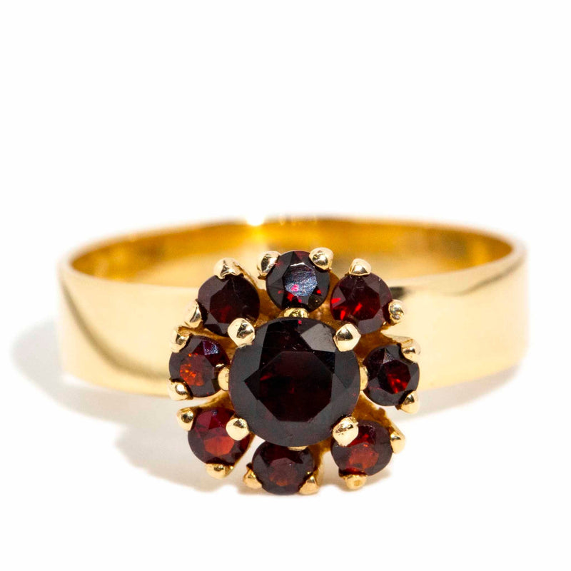 Juni 1970s Garnet Cluster Ring 9ct Gold Rings Imperial Jewellery Imperial Jewellery - Hamilton 